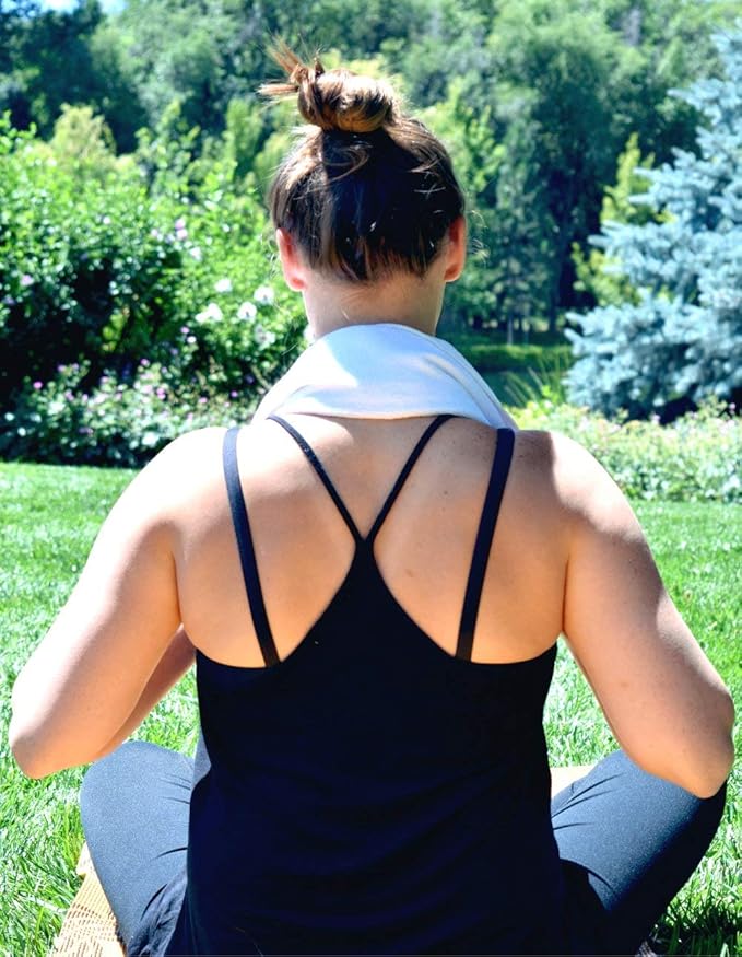 The Rag Company Microfiber Spa and Yoga Towel - Soft and Absorbent Towel for Gym, Spa, Exercise, Hotel, and Resort Use - Dries Fast - 16x27 inches, White, 6-Pack